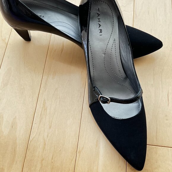 Tahari “Melanie” Black Maryjane heels $25 - Picture 4 of 5